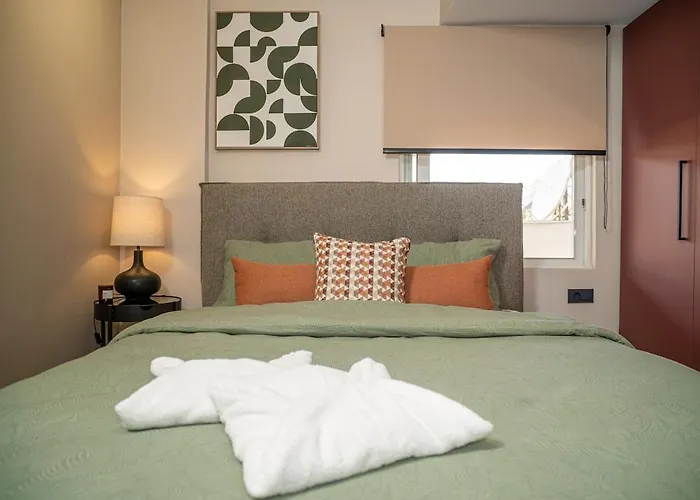 Panterra-chania Center *